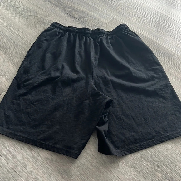 Champion size large basket ball shorts size large - Picture 9 of 9